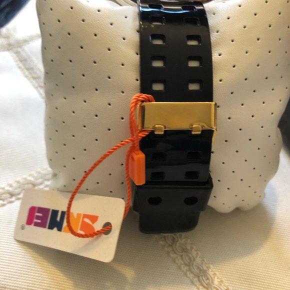 TWO New Watch {PLUS Free Pair SUNGLASSES - Picture 9 of 14